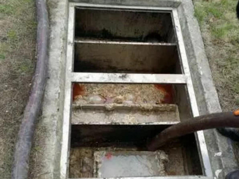 火炬开发区街道隔油池清理